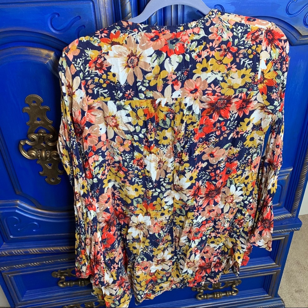 Umgee Bright Floral Blouse Top Boho Size Medium - Picture 3 of 3